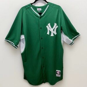 New York Yankees St Patricks Day Jersey Mens XL/48 Green MLB Majestic Button Up